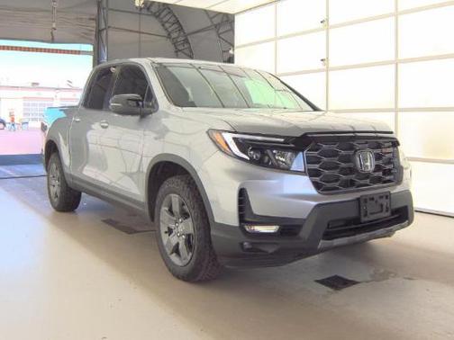 Lunar Silver Metallic 2024 Honda Ridgeline TrailSport