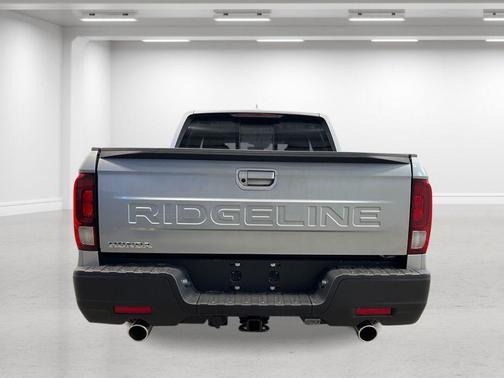 Solar Silver Metallic 2026 Honda Ridgeline RTL