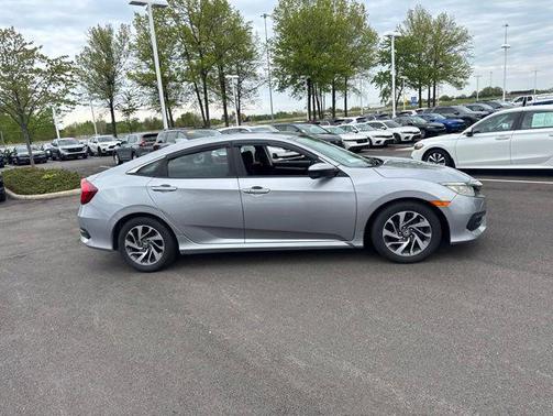 Lunar Silver Metallic 2018 Honda Civic EX