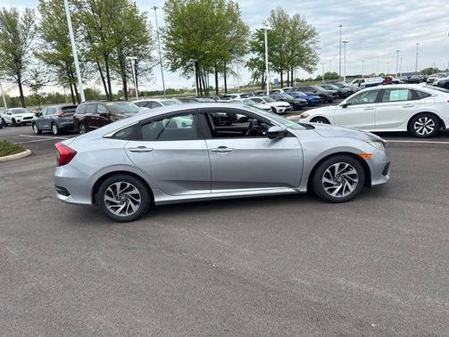Lunar Silver Metallic 2018 Honda Civic EX