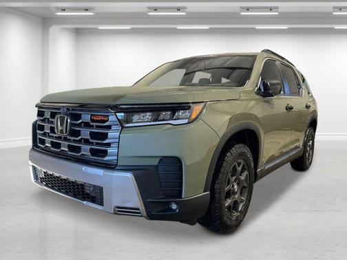Ash Green Metallic 2026 Honda Pilot TrailSport