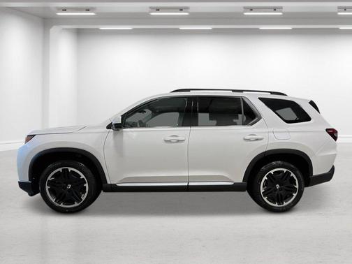 Platinum White Pearl 2026 Honda Pilot Touring 8-Passenger