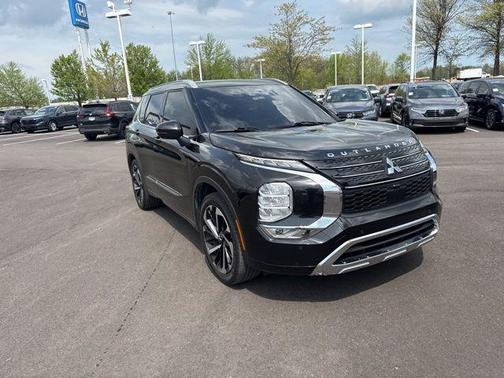 Black Diamond 2022 Mitsubishi Outlander SEL 2.5 S-AWC