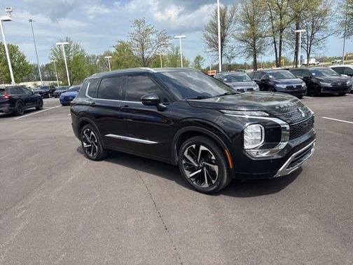 Black Diamond 2022 Mitsubishi Outlander SEL 2.5 S-AWC