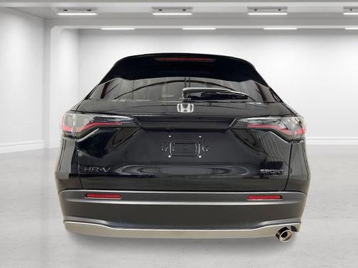 Crystal Black Pearl 2027 Honda HR-V Sport AWD