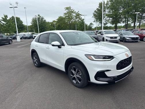 Platinum White Pearl 2024 Honda HR-V EX-L