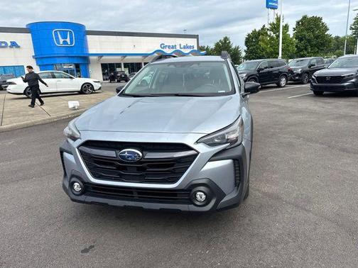 Ice Silver Metallic 2024 Subaru Outback Premium