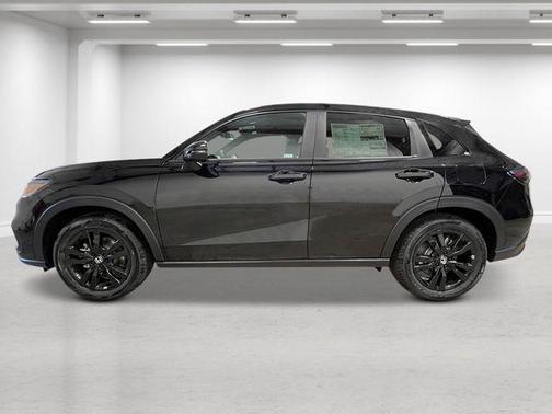 Crystal Black Pearl 2027 Honda HR-V Sport