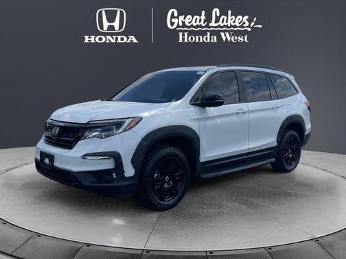 Platinum White Pearl 2022 Honda Pilot AWD TrailSport
