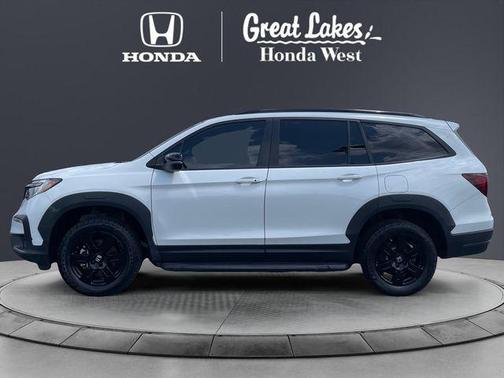 Platinum White Pearl 2022 Honda Pilot AWD TrailSport