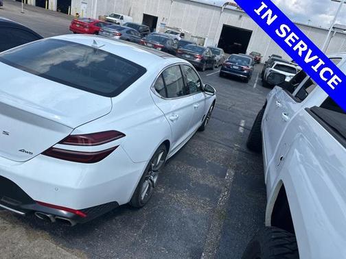 2022 Genesis G70 2.0T AWD