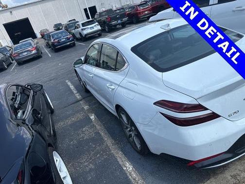 2022 Genesis G70 2.0T AWD