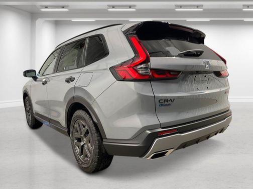 Urban Gray Pearl 2026 Honda CR-V Hybrid TrailSport AWD