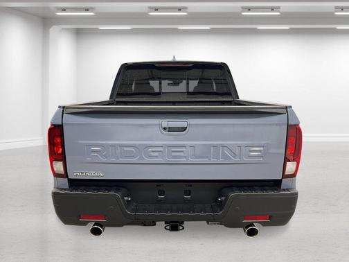 Sonic Gray Pearl 2026 Honda Ridgeline Black