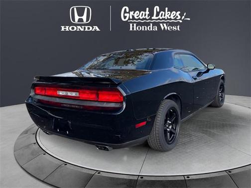 2012 Dodge Challenger SXT