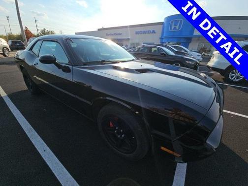 2012 Dodge Challenger SXT