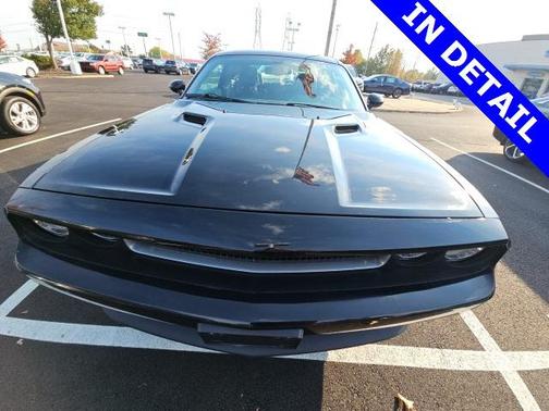 2012 Dodge Challenger SXT