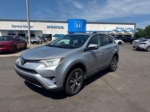 Silver Sky Metallic 2018 Toyota RAV4 XLE