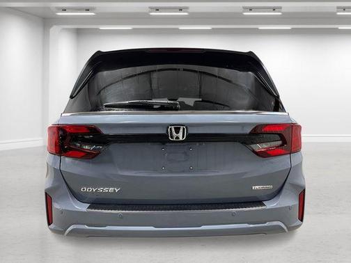 Sonic Gray Pearl 2026 Honda Odyssey Touring
