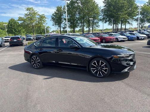 Crystal Black Pearl 2023 Honda Accord Hybrid Touring