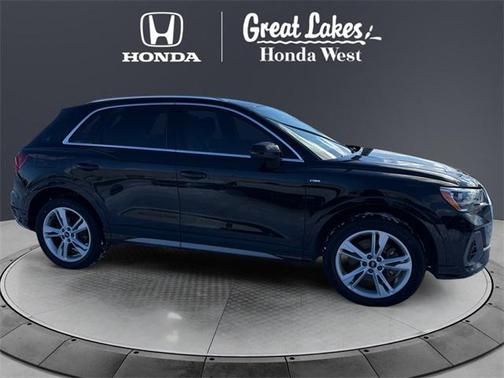 2021 Audi Q3 45 S line Premium