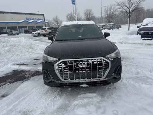 2021 Audi Q3 45 S line Premium