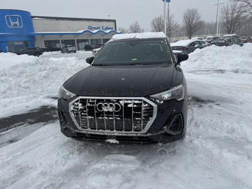 2021 Audi Q3 45 S line Premium