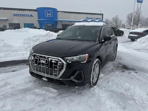 2021 Audi Q3 45 S line Premium