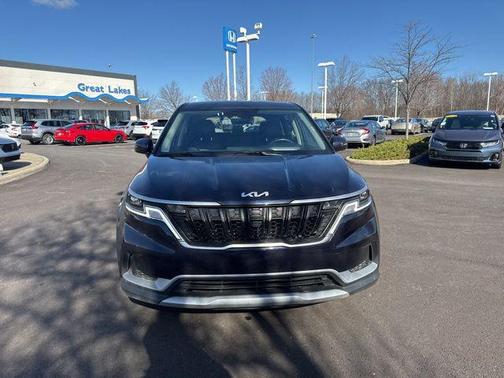 2024 Kia Carnival LX