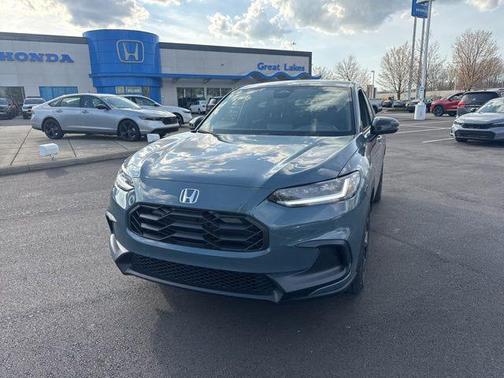 Nordic Forest Pearl 2025 Honda HR-V AWD Sport