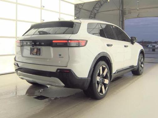 Snowfall Pearl 2024 Honda Prologue Elite