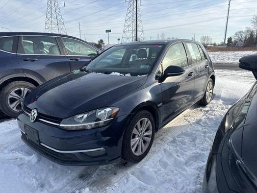 2018 Volkswagen Golf TSI SE