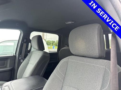 2022 RAM 2500 Tradesman Crew Cab 4x4 6'4' Box