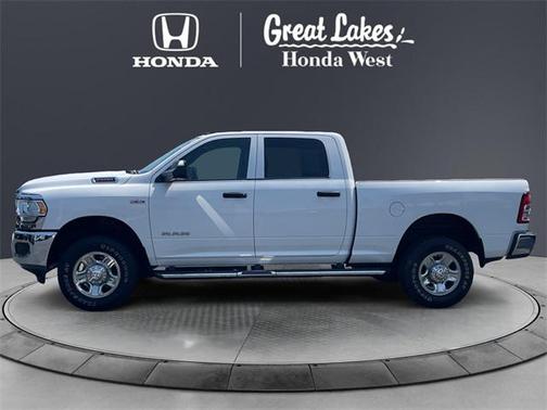 2022 RAM 2500 Tradesman Crew Cab 4x4 6'4' Box
