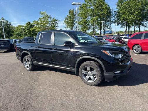 Crystal Black Pearl 2024 Honda Ridgeline TrailSport