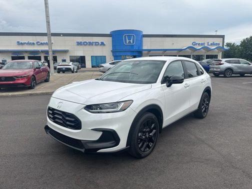 Platinum White Pearl 2025 Honda HR-V AWD Sport