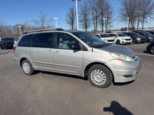 2008 Toyota Sienna CE