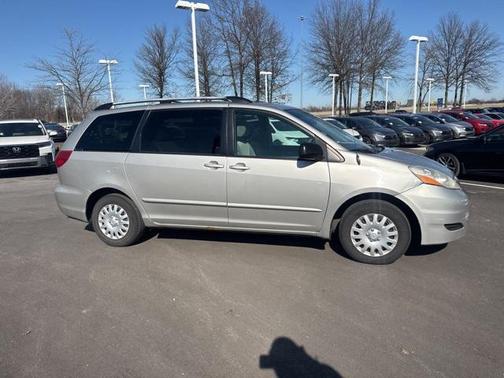 2008 Toyota Sienna CE