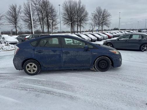 2010 Toyota Prius III