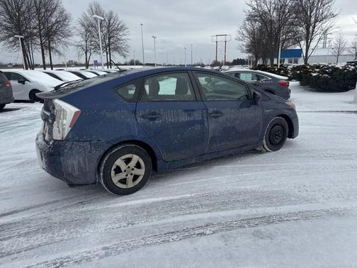 2010 Toyota Prius III