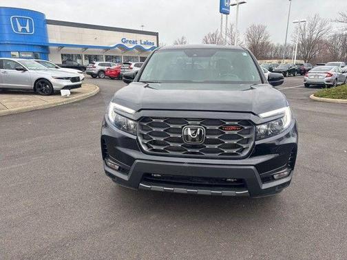 Crystal Black Pearl 2025 Honda Ridgeline TrailSport