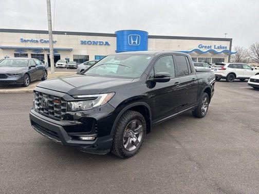 Crystal Black Pearl 2025 Honda Ridgeline TrailSport