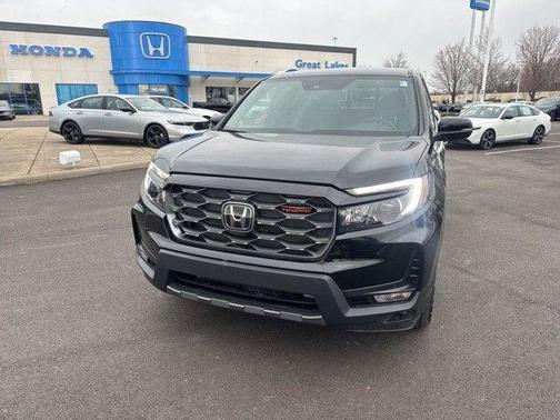 Crystal Black Pearl 2025 Honda Ridgeline TrailSport