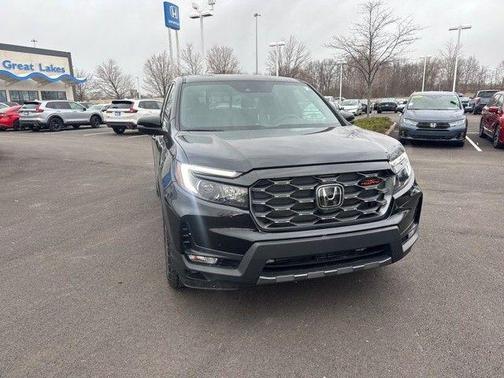 Crystal Black Pearl 2025 Honda Ridgeline TrailSport