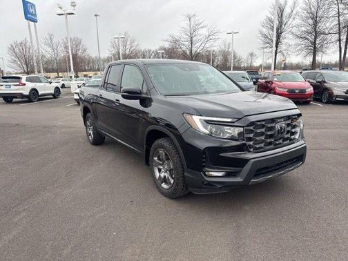 Crystal Black Pearl 2025 Honda Ridgeline TrailSport