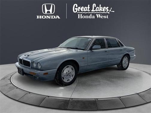 1997 Jaguar XJ Base