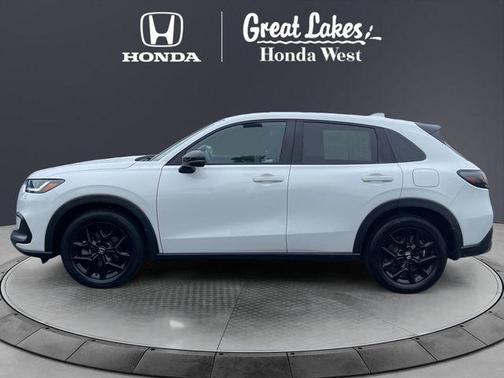 Platinum White Pearl 2024 Honda HR-V Sport