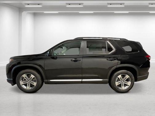 Crystal Black Pearl 2026 Honda Pilot EX-L