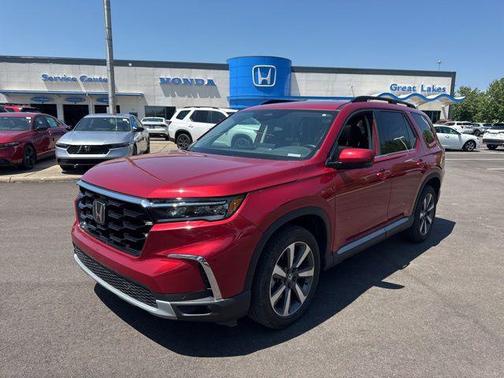 Radiant Red Metallic II 2025 Honda Pilot Touring 8-Passenger