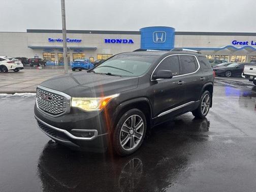 2019 GMC Acadia Denali